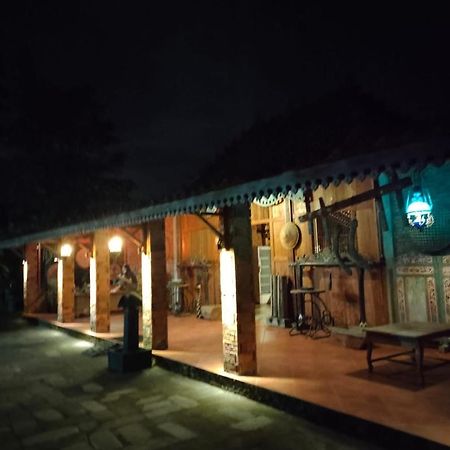 Legiyem Homestay ยอกยาการ์ตา ภายนอก รูปภาพ